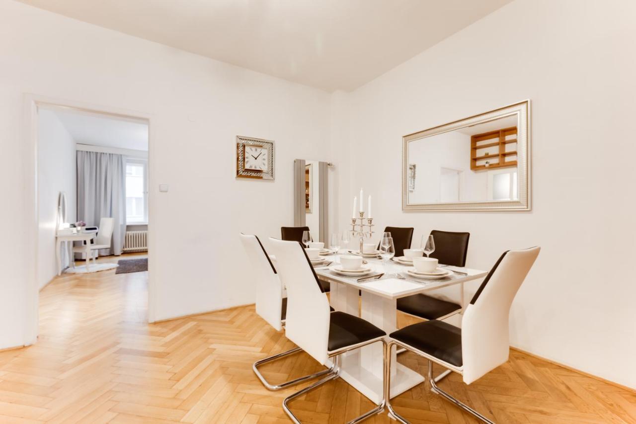 Exclusive Riverside Apartment In The Heart Of Prague Praga Exterior foto