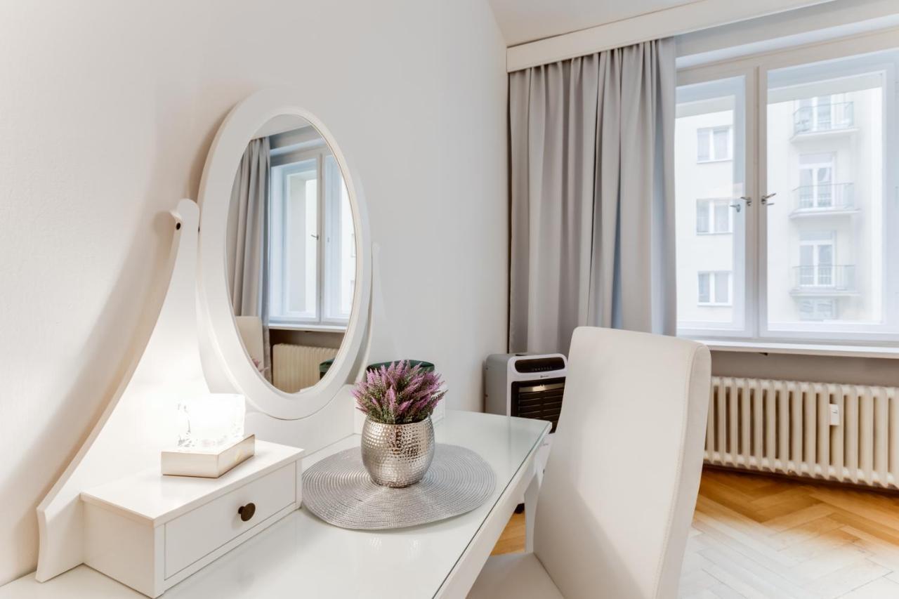 Exclusive Riverside Apartment In The Heart Of Prague Praga Exterior foto
